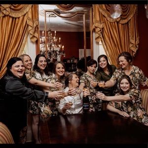 Meet your Posher, Elizabeth